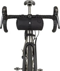 AGU Roll Bag Stuurtas Venture - Zwart - 1,5 L - Bikepacking 14 AGU Roll Bag Stuurtas Venture - Zwart - 1,5 L - Bikepacking -BASIL Verkoop 1017x1200