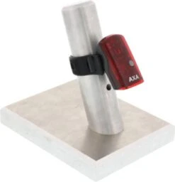 AXA Greenline Achterlicht - LED Fietslampjes Achter - Fietsverlichting USB Oplaadbaar -BASIL Verkoop 1158x1200 4