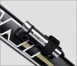 Merkloos Mini Fietspomp - Dunlop Presta Frans Hollands Auto Ventipel - Hoge Druk Handpomp 21 Merkloos Mini Fietspomp - Dunlop Presta Frans Hollands Auto Ventipel - Hoge Druk Handpomp -BASIL Verkoop 1200x1028 11