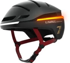 Livall EVO21 Black Medium - (Smart) Fietshelm - SOS Functie - LED Richtingaanwijzers - Smart Verlichting -BASIL Verkoop 1200x1067 7