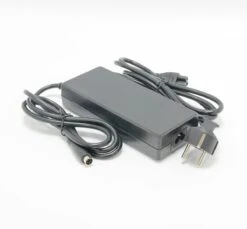 Acculader Stella - Elektrische Fietsoplader - 42v 2A Met 5-polige Ronde Connector -BASIL Verkoop 1200x1111 5