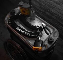 VINZ Batura Motorslot / Scooterslot / Kettingslot ART 5 - 120 Cm -BASIL Verkoop 1200x1135 1