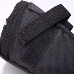 Compacte En Waterdichte Zadeltas - Fietstas - Universeel - MTB, Racefiets, Sportieve Stadsfiets - Zadeltas Met Rits 8 Compacte En Waterdichte Zadeltas - Fietstas - Universeel - MTB, Racefiets, Sportieve Stadsfiets - Zadeltas Met Rits -BASIL Verkoop 1200x1189 1