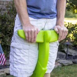 Victor Veilig Met Rode Waarschuwingsvlag - Verkeersmaatje / Verkeerspop In Fluoriserend Groen - Pas Op Spelende Kinderen Waarschuwingsbord Kid Alert -BASIL Verkoop 1200x1200 1045