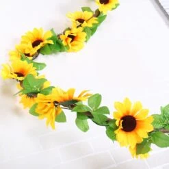 Merkloos Bloemenslinger - Zonnebloem - 220 Cm -BASIL Verkoop 1200x1200 1053