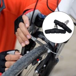 4 Set Universele Rubberen Fiets V Remblokken Set - 4 Paar – 8 Stuks – 70mm | Rubber Remblokjes | Fietsen Remblok | Remblokkenset | Remblokset Geschikt Voor Mountainbike, Stadsfiets, Vouwfiets En Tourfiets -BASIL Verkoop 1200x1200 1443