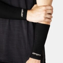 Artefit Compressie Onderarm Sleeves – Unisex - Zonbescherming - S - Black -BASIL Verkoop 1200x1200 1853
