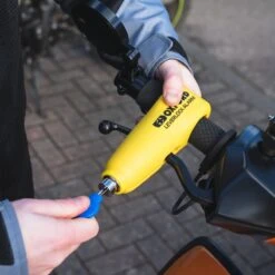 Oxford Stuurslot Remhendel Met Alarm & Gashendel Slot Met Alarm - Fiets Slot Met Alarm - Scooter Slot Met Alarm - Brommer Slot Met Alarm - Motorslot Met Alarm 10 Oxford Stuurslot Remhendel Met Alarm & Gashendel Slot Met Alarm - Fiets Slot Met Alarm - Scooter Slot Met Alarm - Brommer Slot Met Alarm - Motorslot Met Alarm -BASIL Verkoop 1200x1200 207