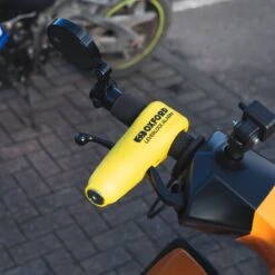 Oxford Stuurslot Remhendel Met Alarm & Gashendel Slot Met Alarm - Fiets Slot Met Alarm - Scooter Slot Met Alarm - Brommer Slot Met Alarm - Motorslot Met Alarm 11 Oxford Stuurslot Remhendel Met Alarm & Gashendel Slot Met Alarm - Fiets Slot Met Alarm - Scooter Slot Met Alarm - Brommer Slot Met Alarm - Motorslot Met Alarm -BASIL Verkoop 1200x1200 208
