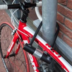 VINZ Ararat Beugelslot / Fietsslot / Motorslot / Scooterslot ART 4 - 32 Cm 12 VINZ Ararat Beugelslot / Fietsslot / Motorslot / Scooterslot ART 4 - 32 Cm -BASIL Verkoop 1200x1200 292