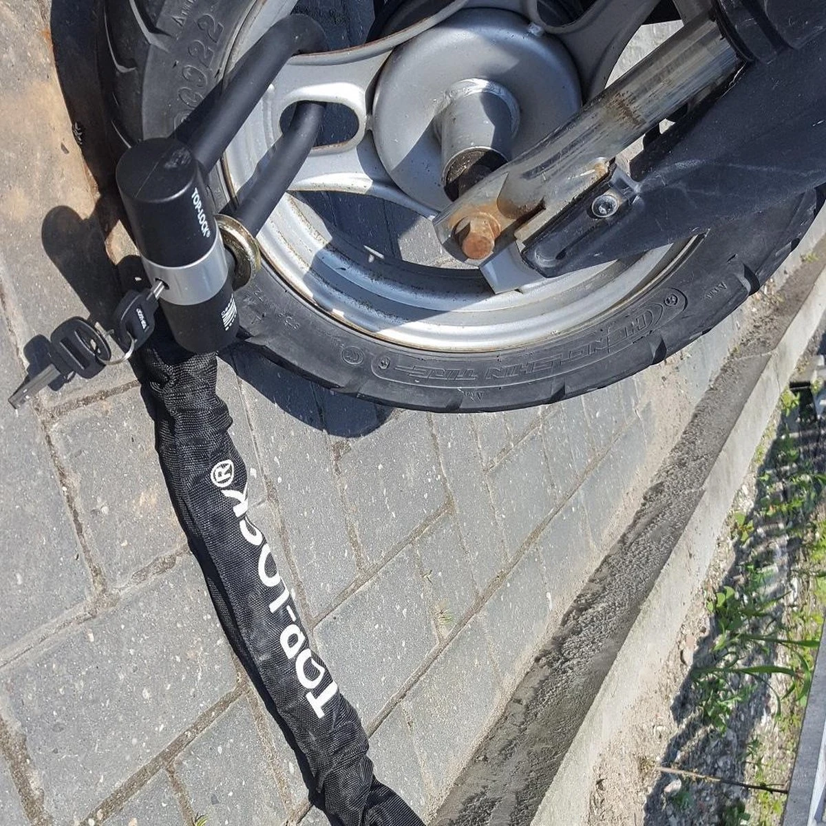 Top Lock Scooterslot / Motorslot ART4 170cm Kettingslot Met Loop 2 Top Lock Scooterslot / Motorslot ART4 170cm Kettingslot Met Loop - Afbeelding 2