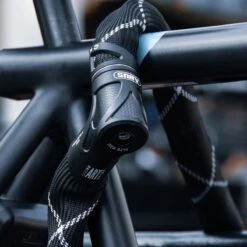 ABUS Iven 8210 Kettingslot - ART2 - 85 Cm - Winnaar ANWB Slotentest 2022 19 ABUS Iven 8210 Kettingslot - ART2 - 85 Cm - Winnaar ANWB Slotentest 2022 -BASIL Verkoop 1200x1200 332