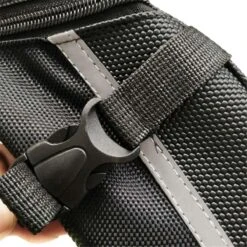 Merkloos Zadel Fietstas – Waterdicht – Tasje Voor Onder Het Zadel – Geschikt Om Smartphone In Op Te Bergen – T/M 6.2 Inch - Zwart - Reflecterende Strips -BASIL Verkoop 1200x1200 471