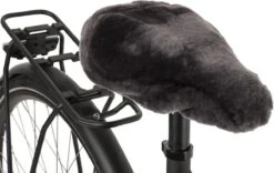 Fastrider Schapenvacht Zadelhoes Grijs 8 Fastrider Schapenvacht Zadelhoes Grijs -BASIL Verkoop 1200x756 6