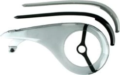 Kettingscherm Axa Scope 2 46-48T - Lichtgrijs Met Zwarte Rand (winkelverpakking) -BASIL Verkoop 1200x759 8