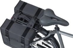 Basil Tour Waterproof Dubbele Fietstas MIK - 28 Liter - Zwart -BASIL Verkoop 1200x787