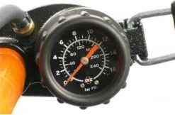 SKS Rennkompressor - 16 Bar Fietspomp - Met EVA Kop 14 SKS Rennkompressor - 16 Bar Fietspomp - Met EVA Kop -BASIL Verkoop 1200x789 4