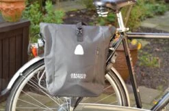 Basic Dutch Enkele Fietstas | Waterdicht | Fietstas, Rugzak En Schoudertas In 1 | 20 Liter | Zwart -BASIL Verkoop 1200x794 59