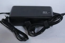 Gazelle Acculader - Elektrische Fietsoplader - Panasonic - 36V - Bagagedrager Lader 7 Gazelle Acculader - Elektrische Fietsoplader - Panasonic - 36V - Bagagedrager Lader -BASIL Verkoop 1200x797 11