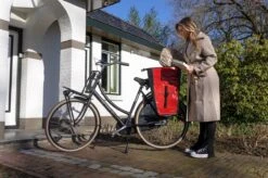 Ekostar® Online Shopping - 2in1 Fietstas - 100% Waterdicht - Rolltop - Rood - 17 Tot 28 Liter - Enkele Fietstas -BASIL Verkoop 1200x799 42