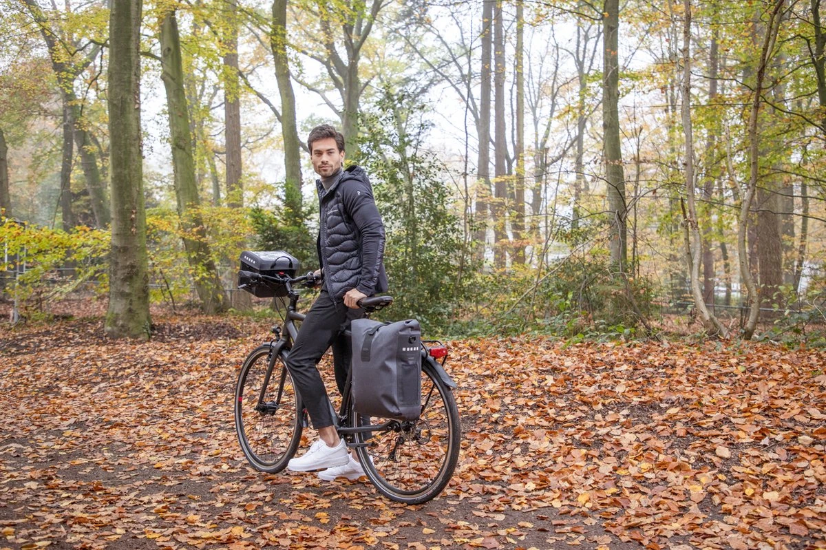 New Looxs Varo Single Enkele Fietstas - 100% Waterdicht - Afneembaar - 20 Liter - Grijs 6 New Looxs Varo Single Enkele Fietstas - 100% Waterdicht - Afneembaar - 20 Liter - Grijs - Afbeelding 6