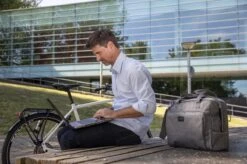 New Looxs Nova Postino Enkele Fietstas - Afneembaar - 15 Inch Laptopvak - 18 Liter - Grijs -BASIL Verkoop 1200x799 55