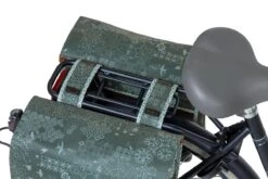 Basil Bohème Dubbele Fietstas - Groen - 35 Liter -BASIL Verkoop 1200x800 131