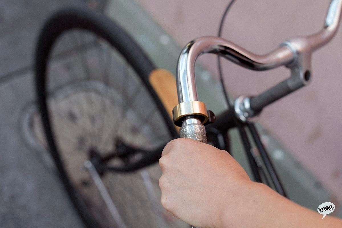 KNOG Oi CLASSIC SMALL FIETSBEL ZWART 22.2mm 3 KNOG Oi CLASSIC SMALL FIETSBEL ZWART 22.2mm - Afbeelding 3