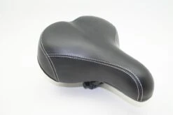 Benson Comfort Fietszadel Zwart 10 Benson Comfort Fietszadel Zwart -BASIL Verkoop 1200x800 261