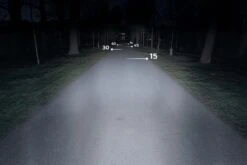 AXA Blueline 30 T - Fietslamp Voorlicht - LED Koplamp - Auto On Fietsverlichting – Steady - Dynamo - 30 Lux -BASIL Verkoop 1200x800 289