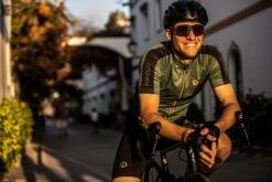 Rogelli Explore - Fietsshirt Korte Mouwen - Heren - Maat XL - Groen, Zwart, Oranje 12 Rogelli Explore - Fietsshirt Korte Mouwen - Heren - Maat XL - Groen, Zwart, Oranje -BASIL Verkoop 1200x800 295