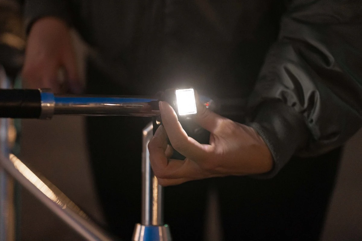 AXA Niteline 44R LED Fietslampjes Voor En Achter - Fietsverlichting USB Oplaadbaar 5 AXA Niteline 44R LED Fietslampjes Voor En Achter - Fietsverlichting USB Oplaadbaar - Afbeelding 5