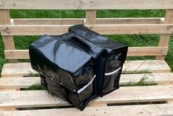 BayNL- Waterdicht - Dubbele - Bisonyl - Fietstas- Reflectoren - Zwart – 34cmX16.2cmX32cm=35 Liter -BASIL Verkoop 1200x803 6