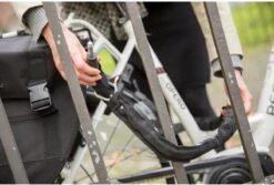 AXA Solid Plus Fietsslot- ART2 - Inclusief 140cm Insteekketting – Ringslot - Zwart -BASIL Verkoop 1200x811