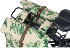 Basil Bloom Field Dubbele Fietstas - 28-35 Liter - Geel 15 Basil Bloom Field Dubbele Fietstas - 28-35 Liter - Geel -BASIL Verkoop 1200x826