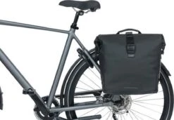 Basil SoHo Dubbele Fietstas Nordlicht - Zwart - 41 Liter -BASIL Verkoop 1200x831 1