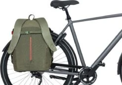 Basil B-Safe Commuter Fietsrugzak Nordlicht - Voor 15,6inch Laptop - Groen - 18 Liter 32 Basil B-Safe Commuter Fietsrugzak Nordlicht - Voor 15,6inch Laptop - Groen - 18 Liter -BASIL Verkoop 1200x846 2