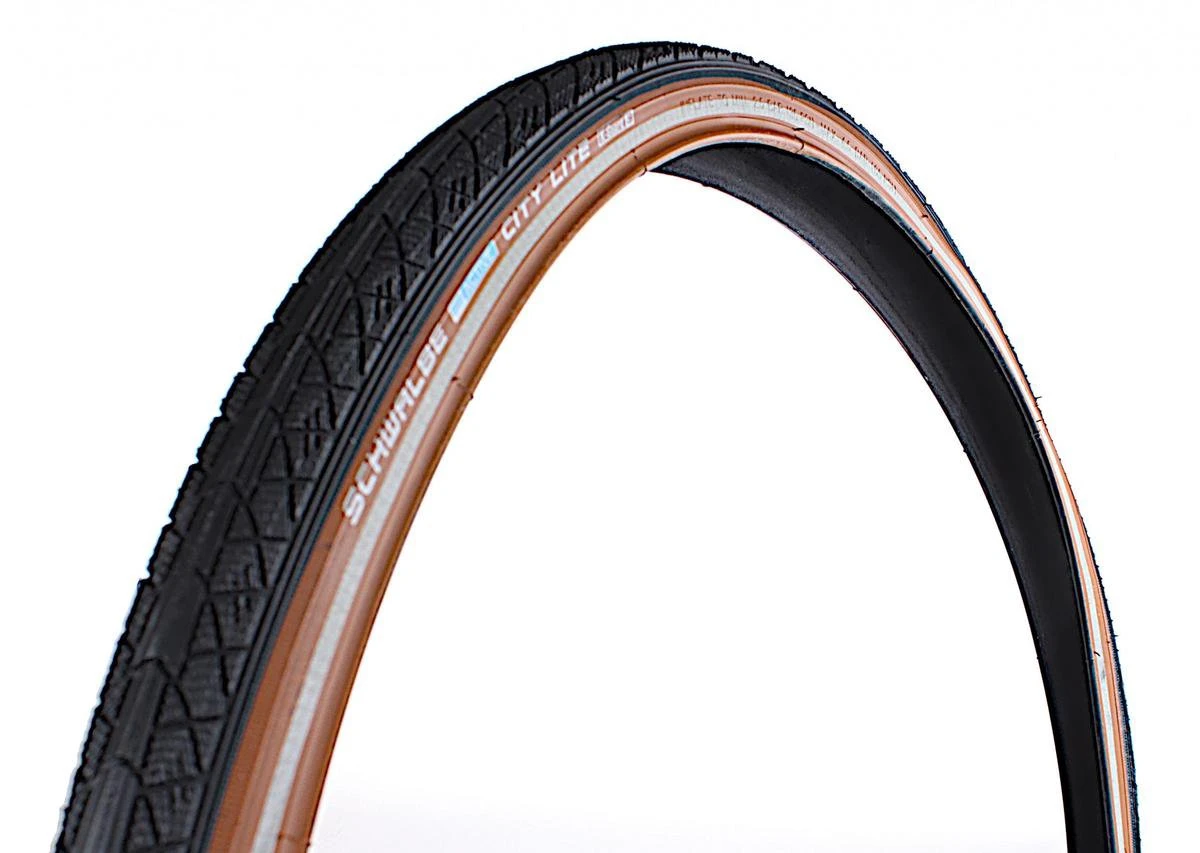 Schwalbe Buitenband City Lite 28 X 1 5/8 X 1 3/8 (37-622) Zwart/bruin 1 Schwalbe Buitenband City Lite 28 X 1 5/8 X 1 3/8 (37-622) Zwart/bruin