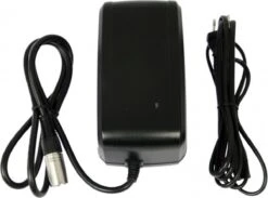 Giant - Elektrische Fietsoplader - 36V - 4A - 5-pins 15 Giant - Elektrische Fietsoplader - 36V - 4A - 5-pins -BASIL Verkoop 1200x888 4