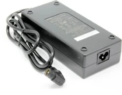 Sans Acculader SSLC084V42 - Elektrische Fietsoplader - 42V - RCA Tulp Connector -BASIL Verkoop 1200x936