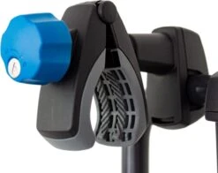 XLC Azura LED Fietsendrager - 2 Fietsen - E-Bike - 13/7 Polig -BASIL Verkoop 1200x952 6