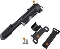 Giyo - Mini Fietspomp - Compact Achter Bidonhouder - Zwart - MTB - Race Fiets - Mountainbike - Hollands Ventiel - Frans Ventiel - Autoventiel -BASIL Verkoop 1200x972 4