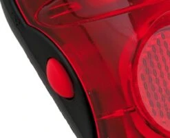 AXA Retro Battery - Fiets Achterlicht - LED Fietsverlichting Op Batterij - Spatbord Montage – Rood 6 AXA Retro Battery - Fiets Achterlicht - LED Fietsverlichting Op Batterij - Spatbord Montage – Rood -BASIL Verkoop 1200x975 8