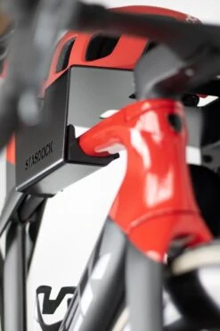 Stasdock® Happy Black - Fiets Ophangsysteem - Muurbeugel Fiets - Fietsbeugel - Fiets Ophangbeugel 18 Stasdock® Happy Black - Fiets Ophangsysteem - Muurbeugel Fiets - Fietsbeugel - Fiets Ophangbeugel -BASIL Verkoop 800x1200 38