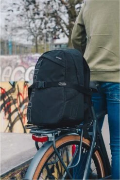 Basil Flex Fietsrugzak - Enkele Fietstas - 17 Liter - Zwart -BASIL Verkoop 803x1200 1