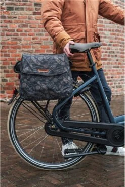 New Looxs Forest Joli Dubbele Fietstas - 37 Liter - Antraciet -BASIL Verkoop 803x1200 2