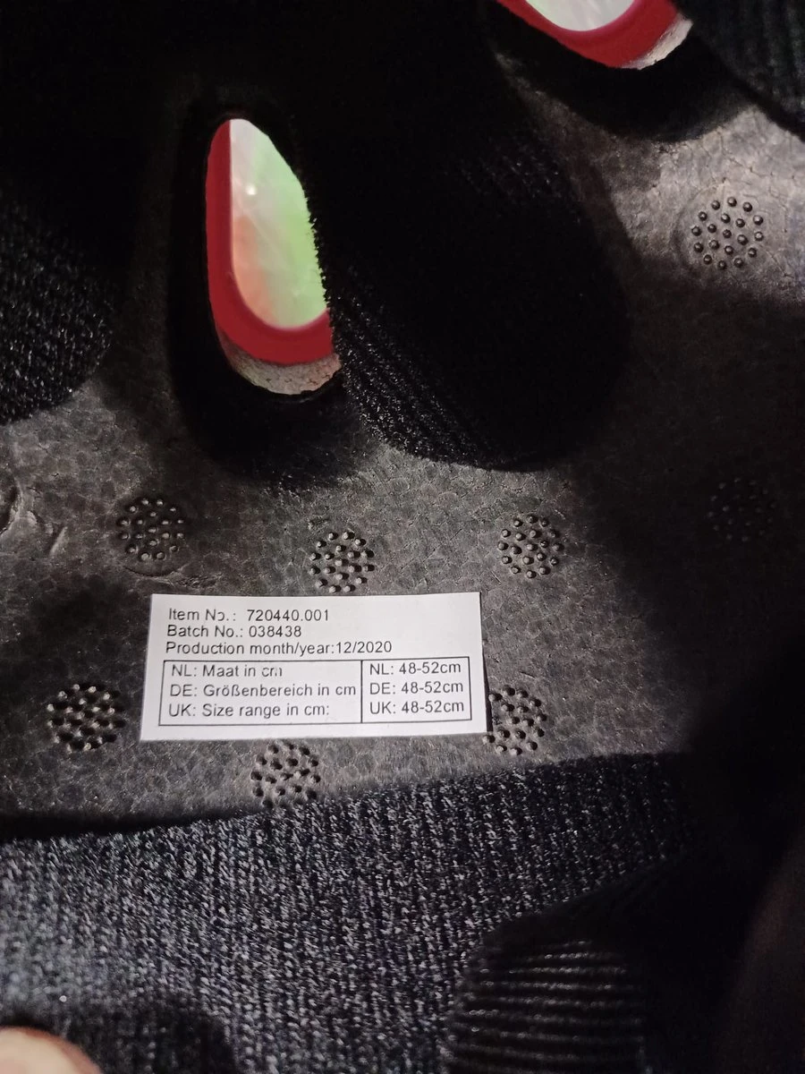 Fiets Of Skate Helm - SILVERBACK -Junior Sporthelm - Unisex - Zwart - Verstelbare Maat S-M-L 3 Fiets Of Skate Helm - SILVERBACK -Junior Sporthelm - Unisex - Zwart - Verstelbare Maat S-M-L - Afbeelding 3