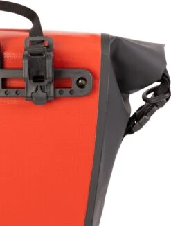 Ekostar® Online Shopping - 2in1 Fietstas - 100% Waterdicht - Rolltop - Rood - 17 Tot 28 Liter - Enkele Fietstas -BASIL Verkoop 910x1200 2