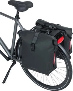 Basil SoHo Dubbele Fietstas Nordlicht - Zwart - 41 Liter -BASIL Verkoop 971x1200 1